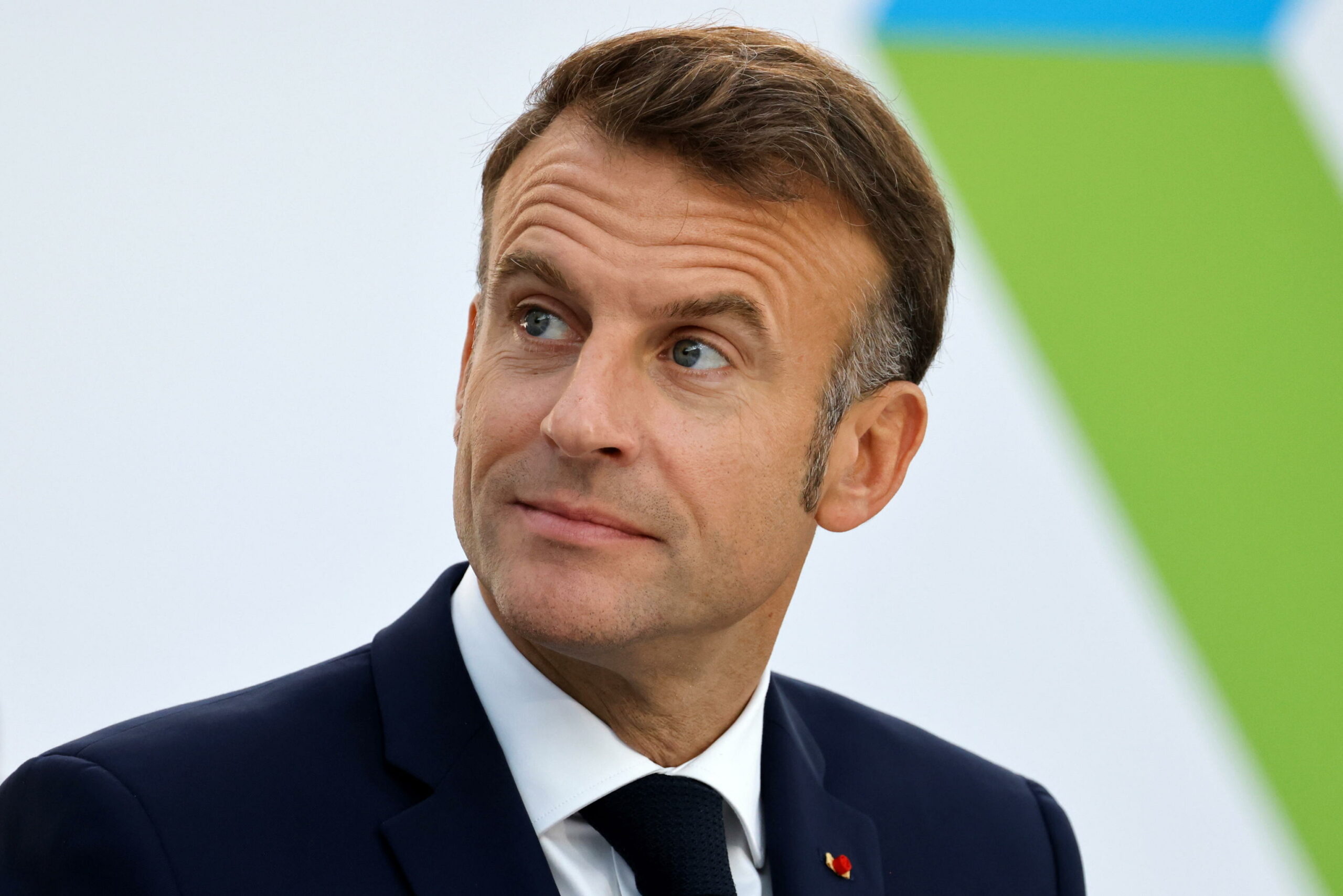 Macron: “Sospendere forniture di armi ad Israele, priorità è tornare a soluzione politica”