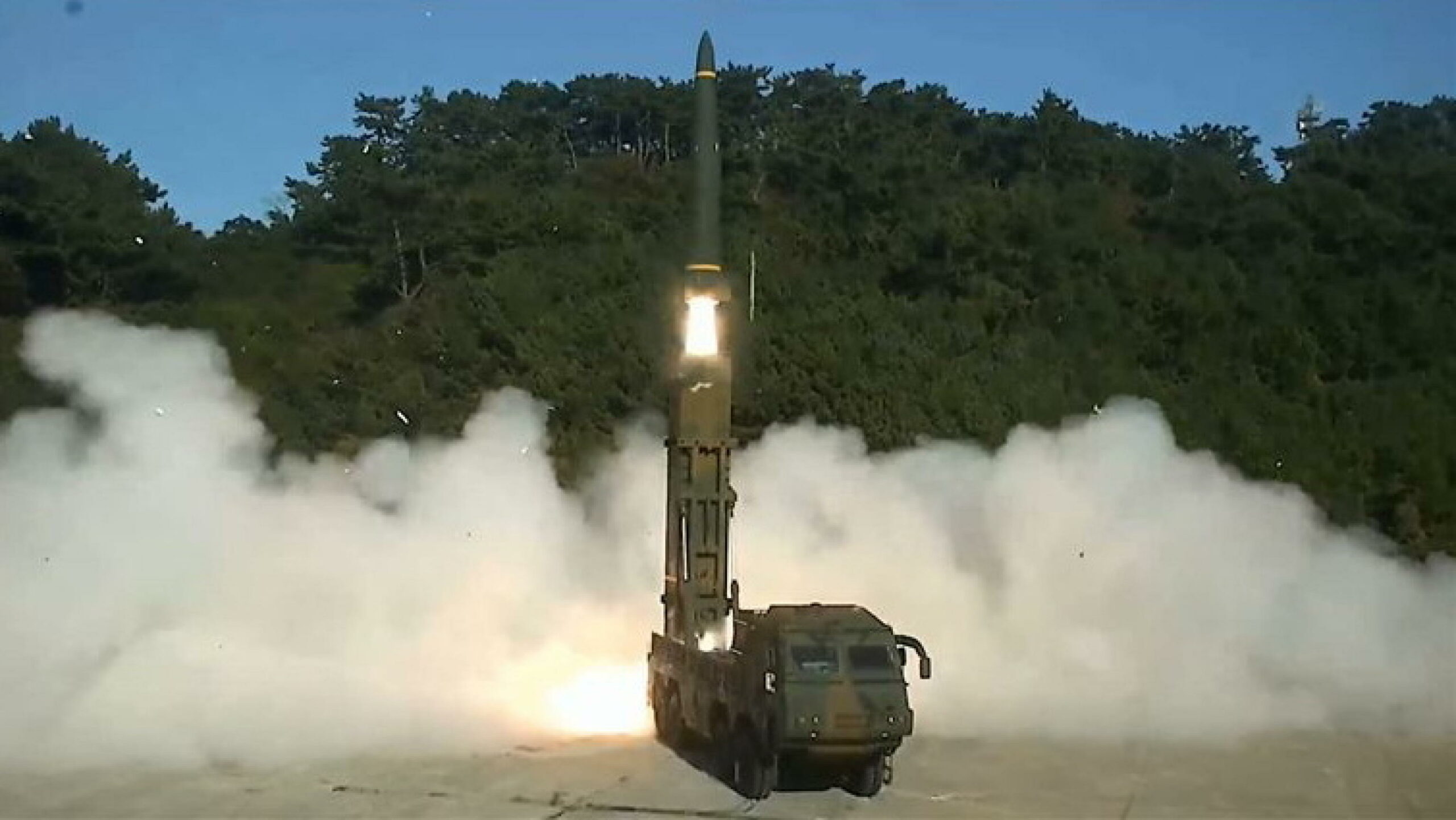 Corea del Sud lancia missile balistico in risposta alle provocazioni nordcoreane