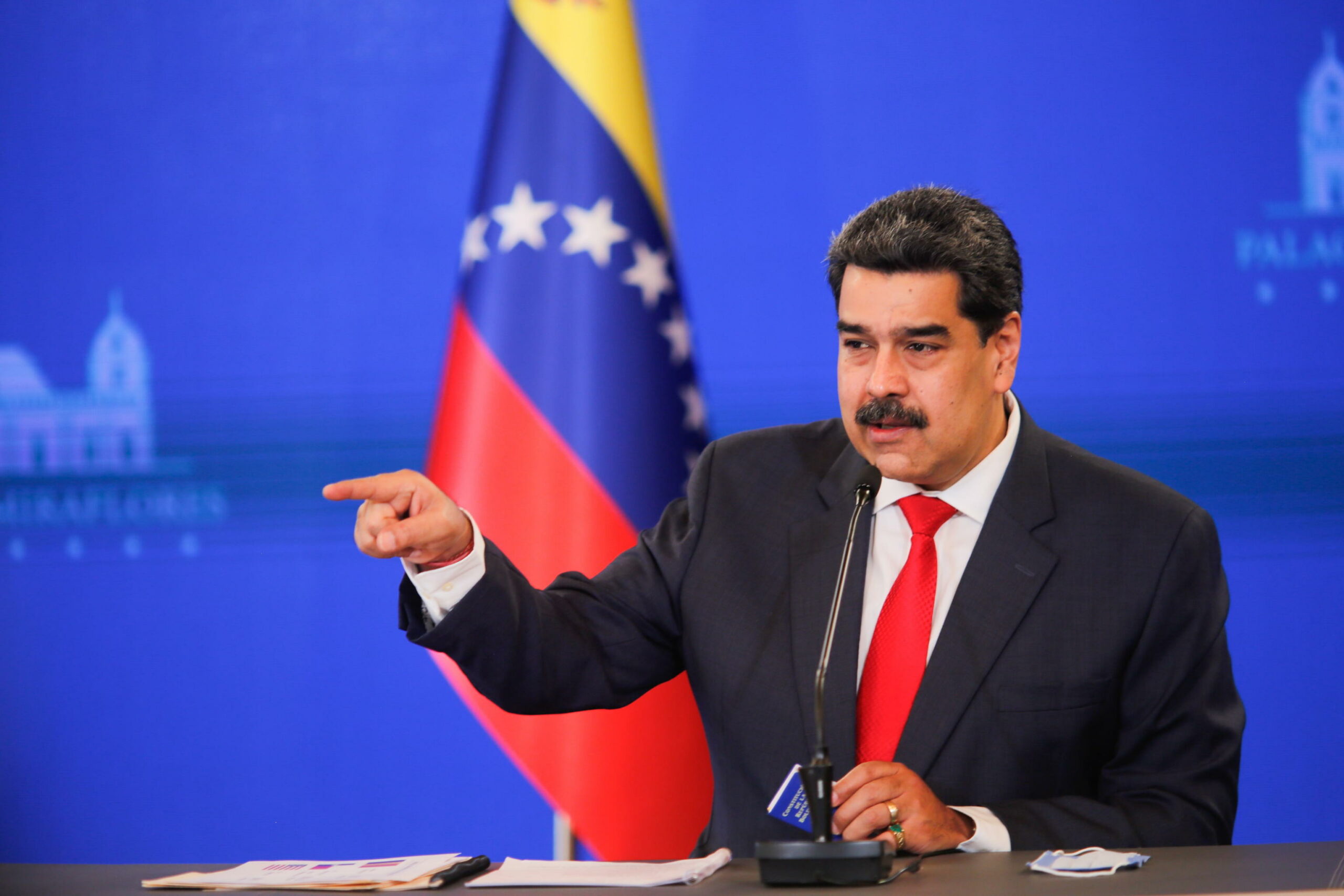 Venezuela-USA: Maduro offre a Trump la sua “esperienza” nella sicurezza per combattere criminalità