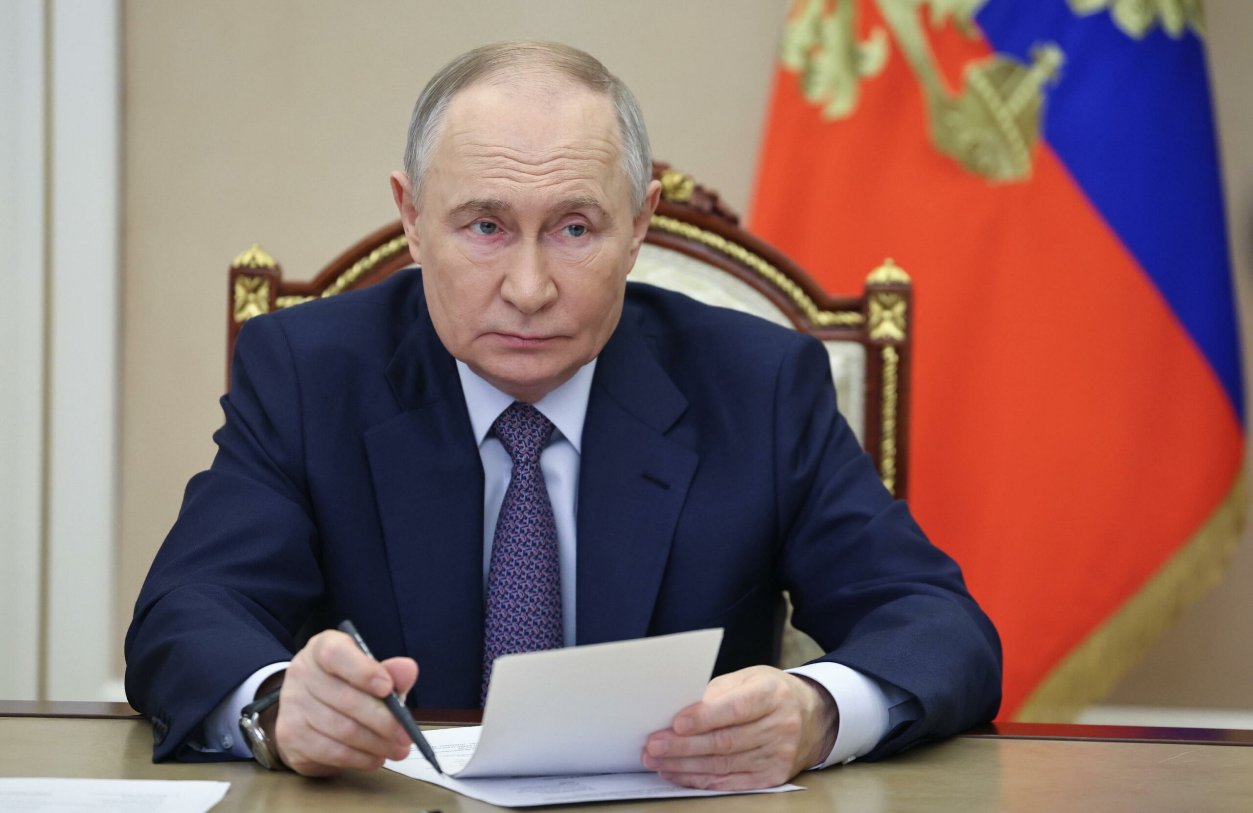 Putin: “Russia pronta a normalizzare relazioni con USA e Occidente, senza però nuocere ai propri interessi”