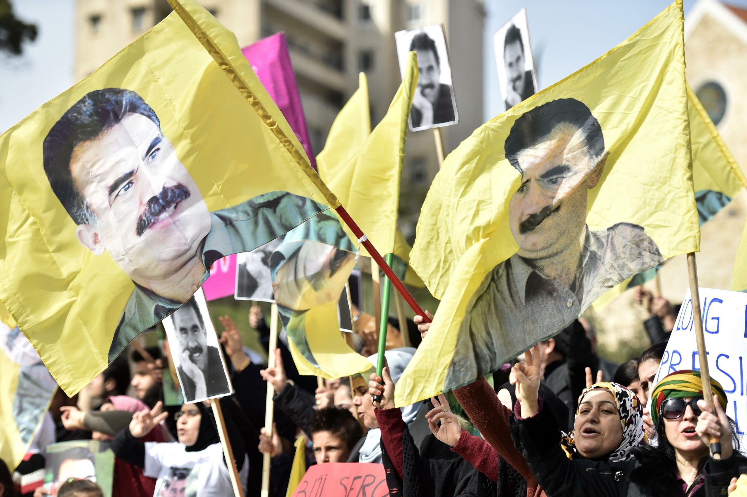 Turchia autorizza incontro tra partito curdo e leader PKK detenuto da 25 anni