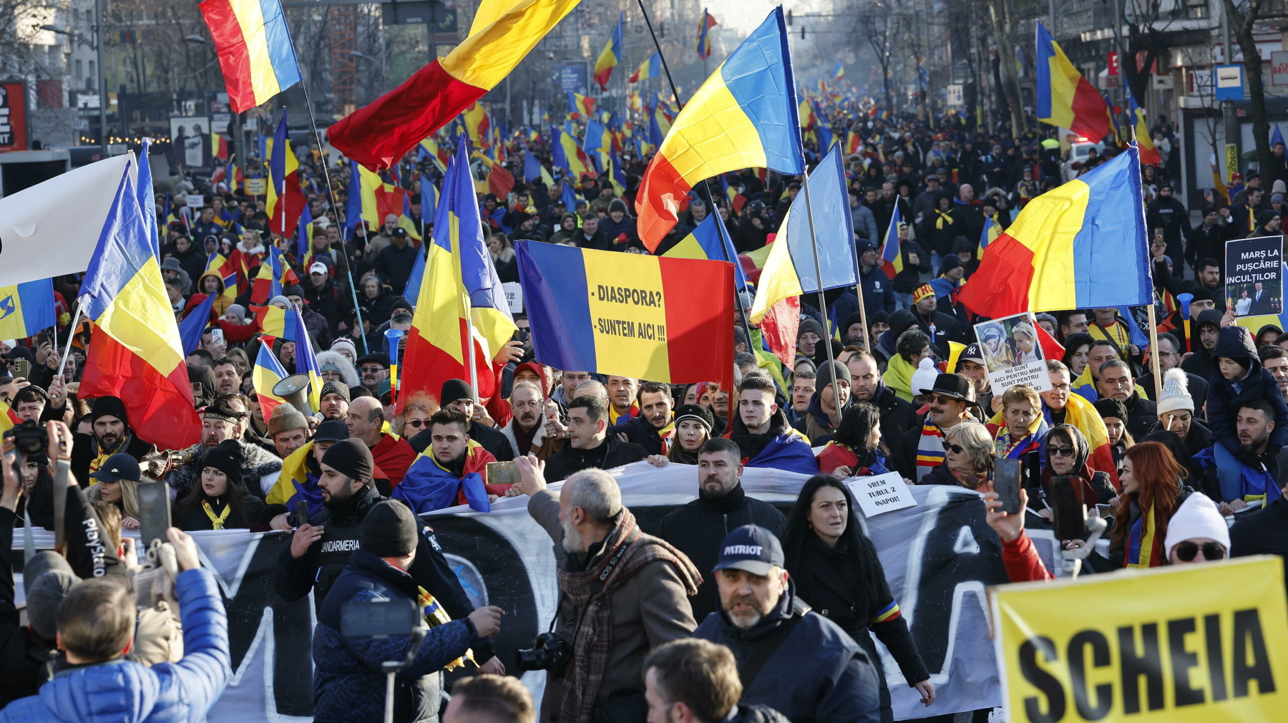 Romania: proteste contro annullamento elezioni presidenziali