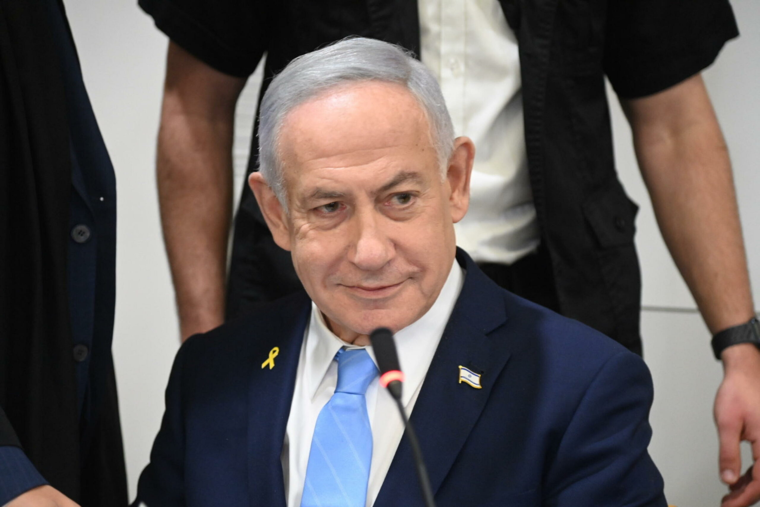 Netanyahu licenzierà capo dello Shin Bet che indaga sui suoi consiglieri